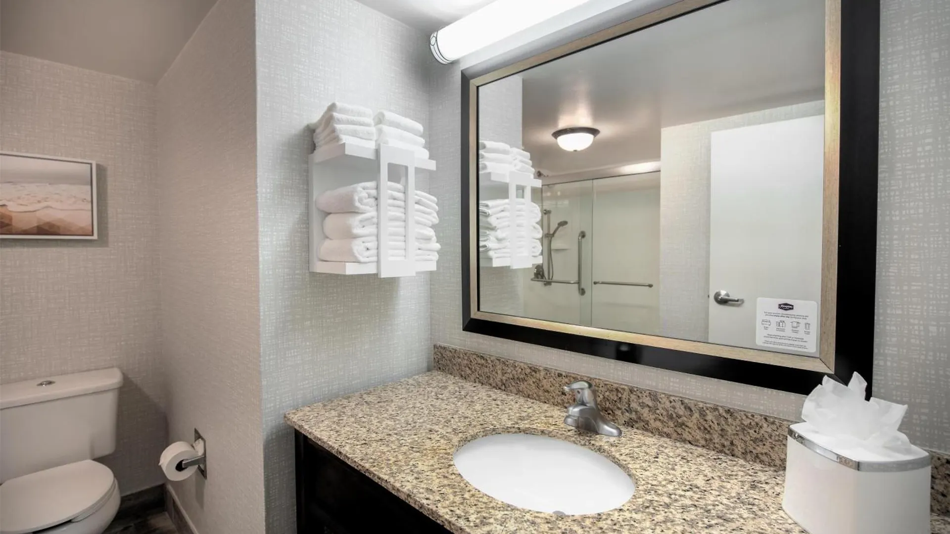 Отель Hampton Inn Newport News-Yorktown